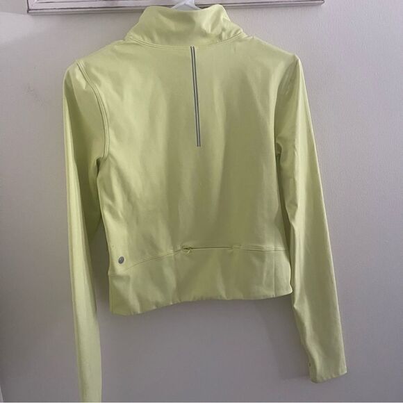 Yogalicious Lux Cropped Zip Up - Picture 4 of 5